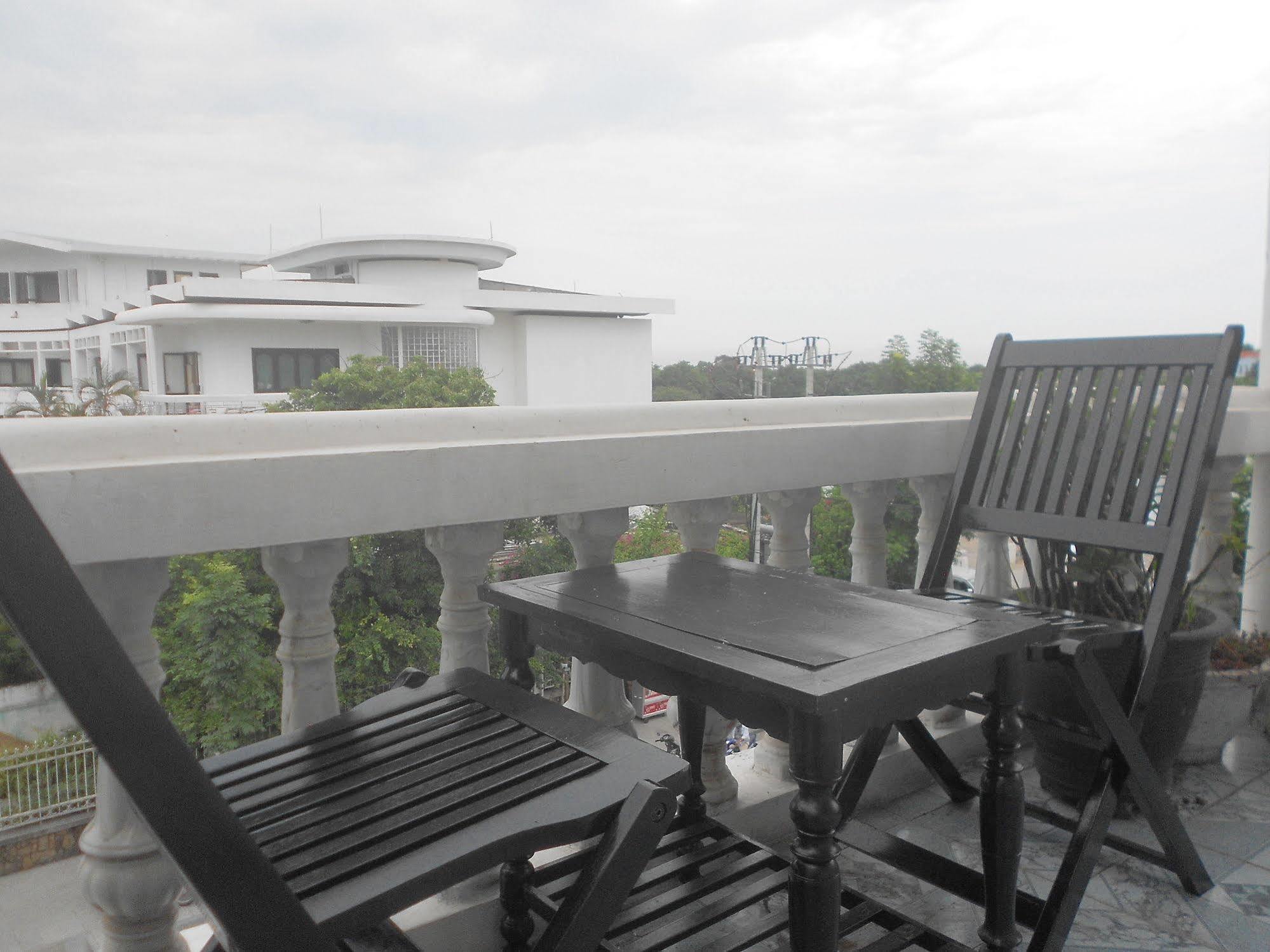 Hue Boutique Homestay Exterior foto
